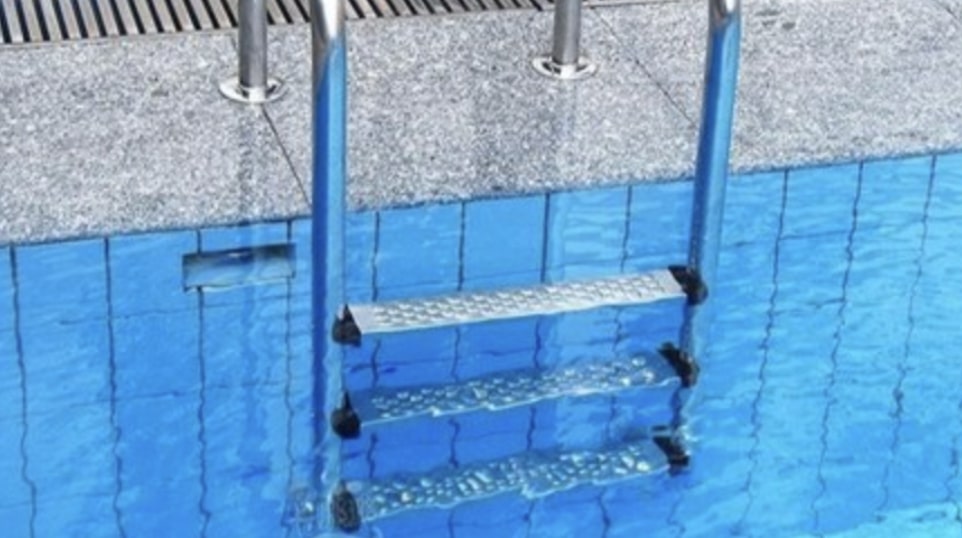 Keep an eye on the pool’s water level