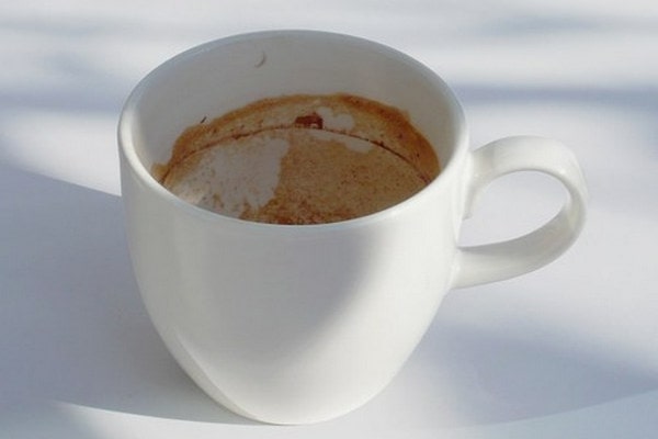 Why do coffee cups get stained